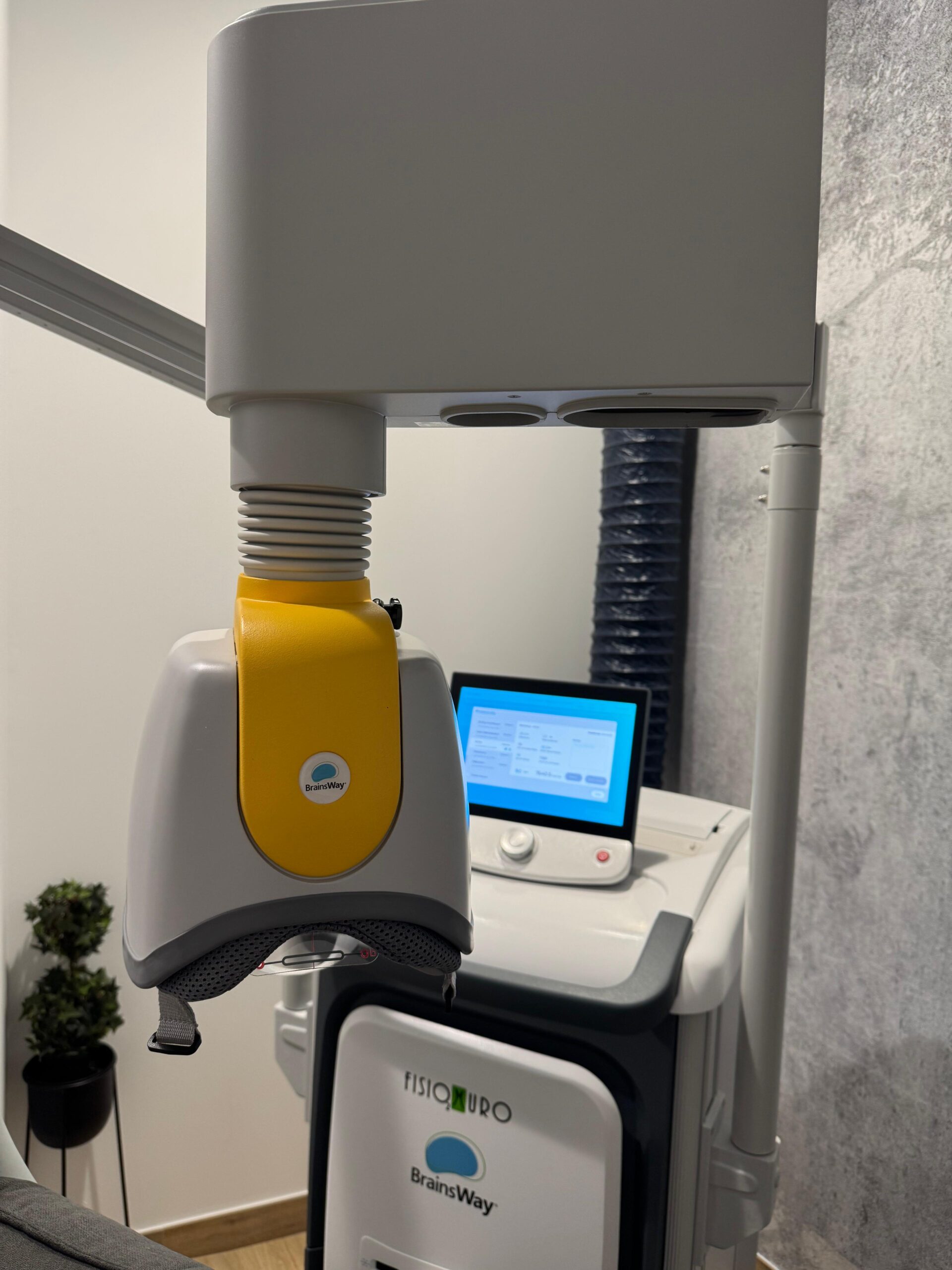 Brainsway en Almería Estimulación Magnética Transcraneal Premium en FisioMuro