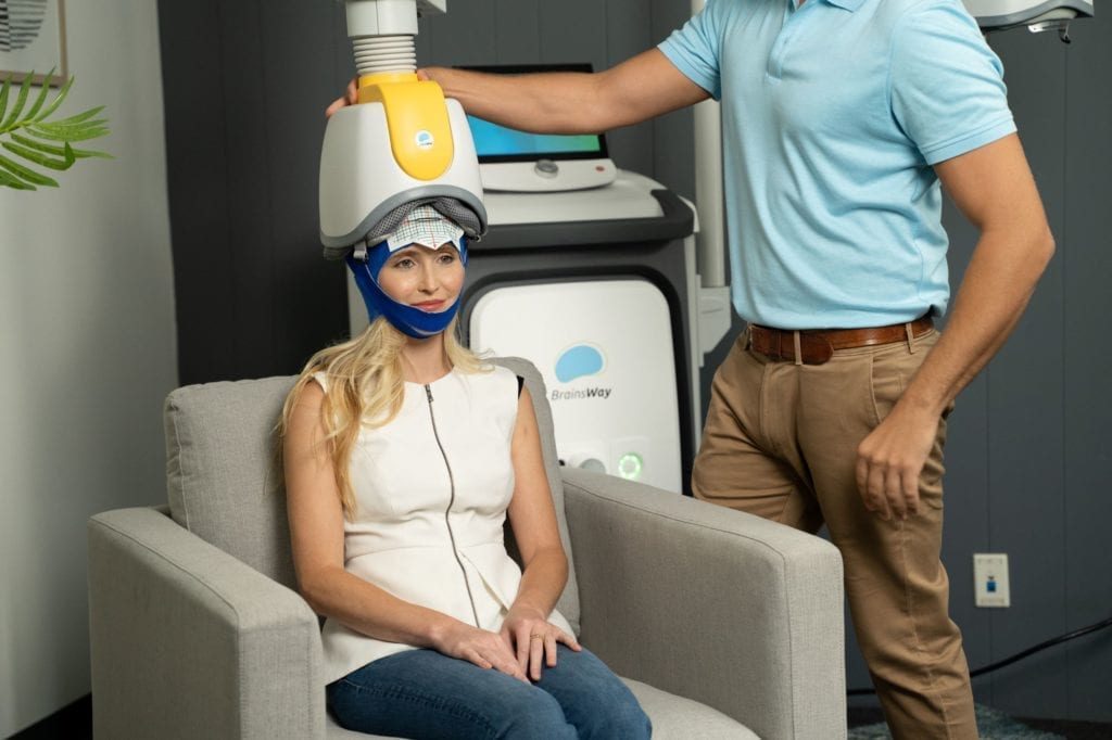 Brainsway en Almería: Estimulación Magnética Transcraneal Premium en FisioMuro
